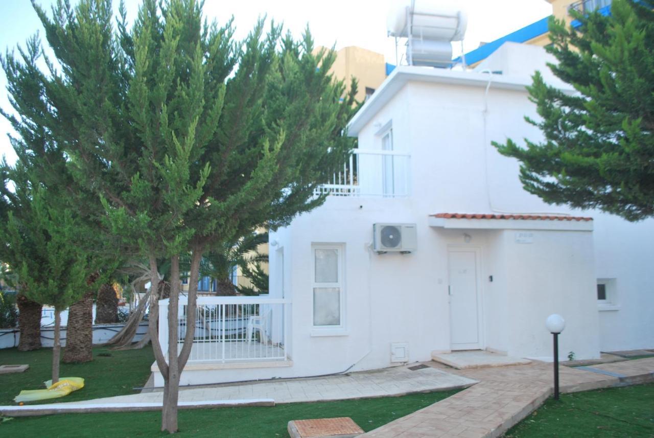 Flisvos Beach Apartments Protaras Bilik gambar