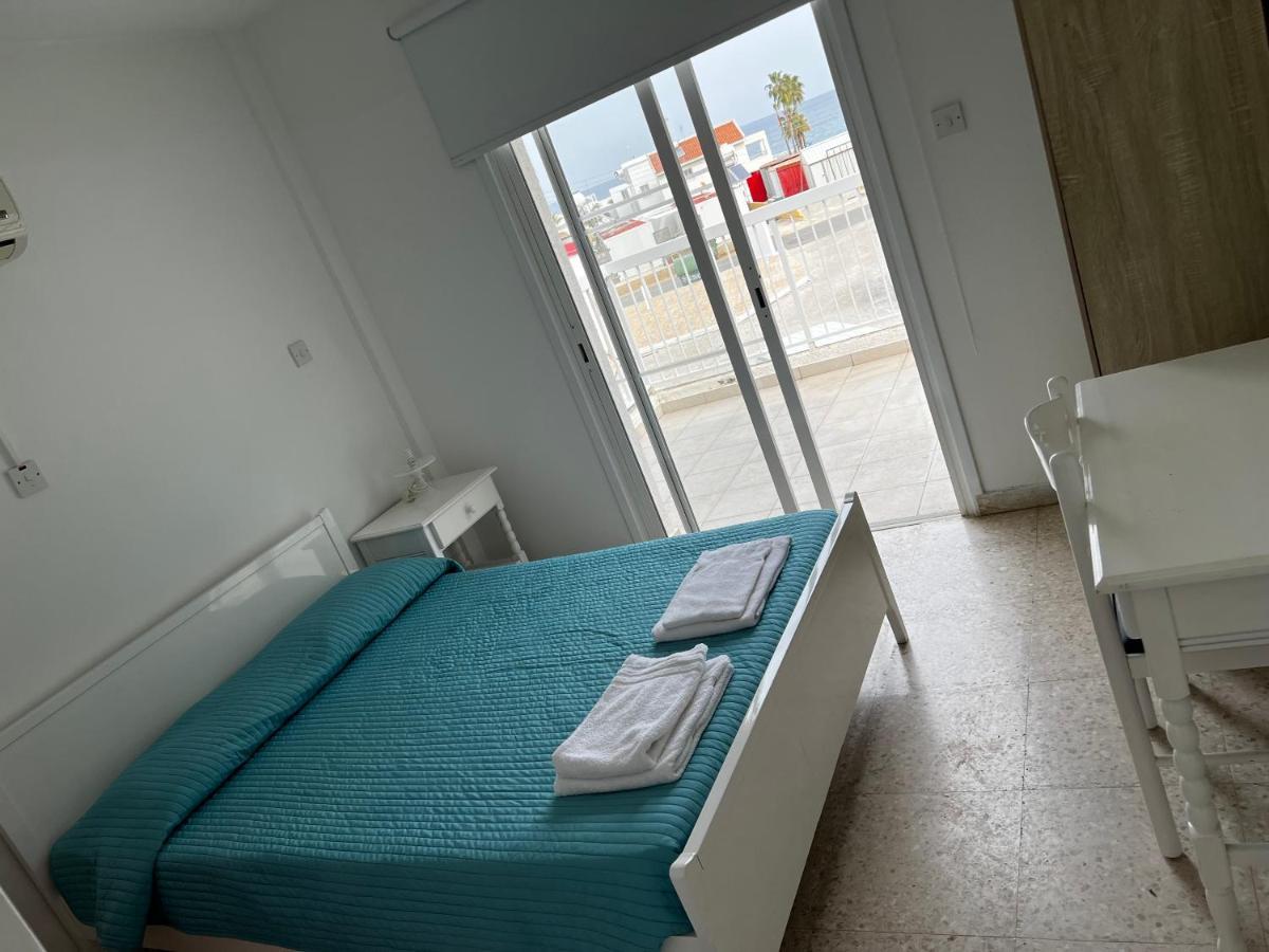 Flisvos Beach Apartments Protaras Bilik gambar