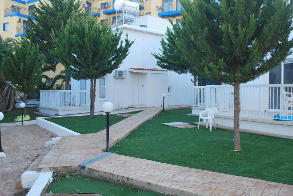 Flisvos Beach Apartments Protaras Bilik gambar