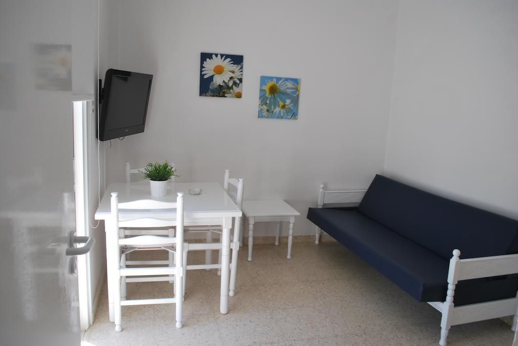 Flisvos Beach Apartments Protaras Bilik gambar